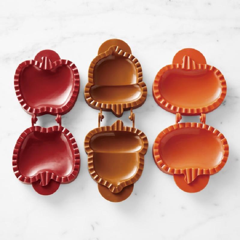 Hand pie molds for creative baking