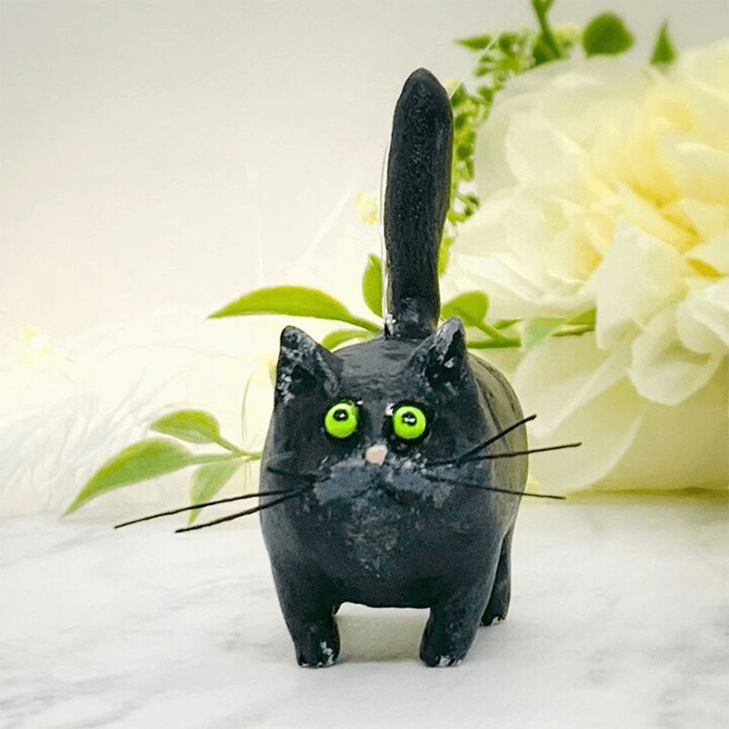 Kitty miniature sculpture for garden and decor