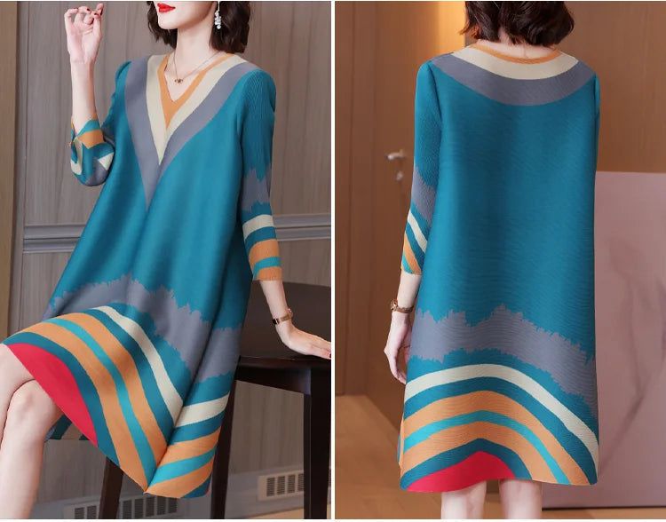 Dress with three-quarter sleeves - stylish and comfortable