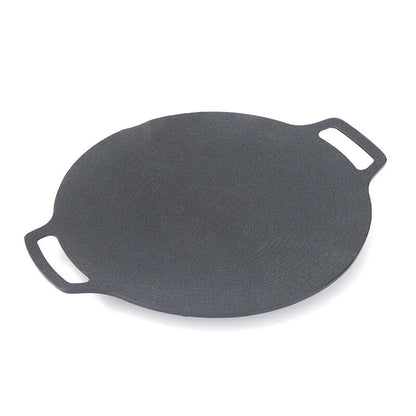 Non-stick round frying pan for grills and kitchens