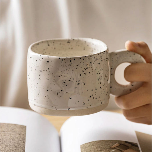 Design cups in porcelain