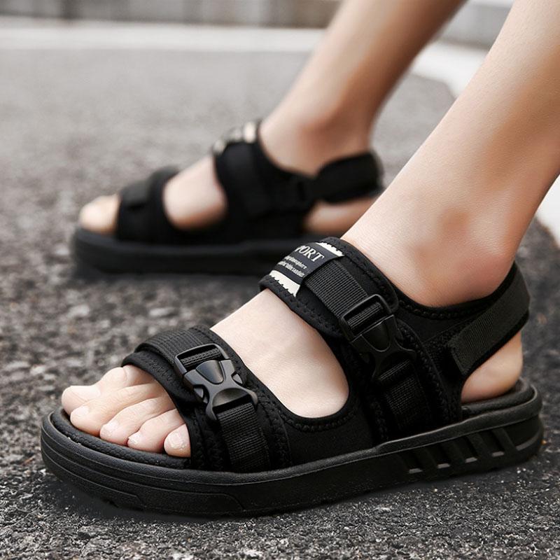 Breathable outdoor sandals for men - comfortable design