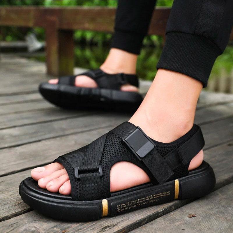 Breathable outdoor sandals for men - comfortable design