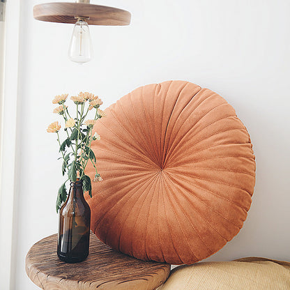Round cushion in velor