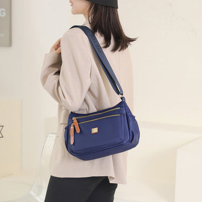 Shoulder bag with several compartments - practical &amp; light