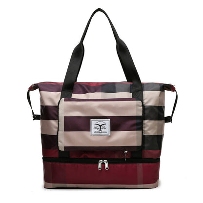 Shoulder bag with large capacity - travel-ready and space-saving