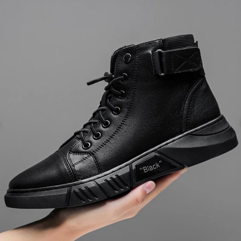 Black warm leather boots - stylish &amp; durable