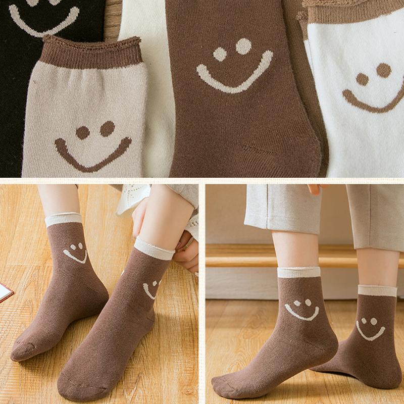 Cute smiley cotton socks - comfortable and trendy