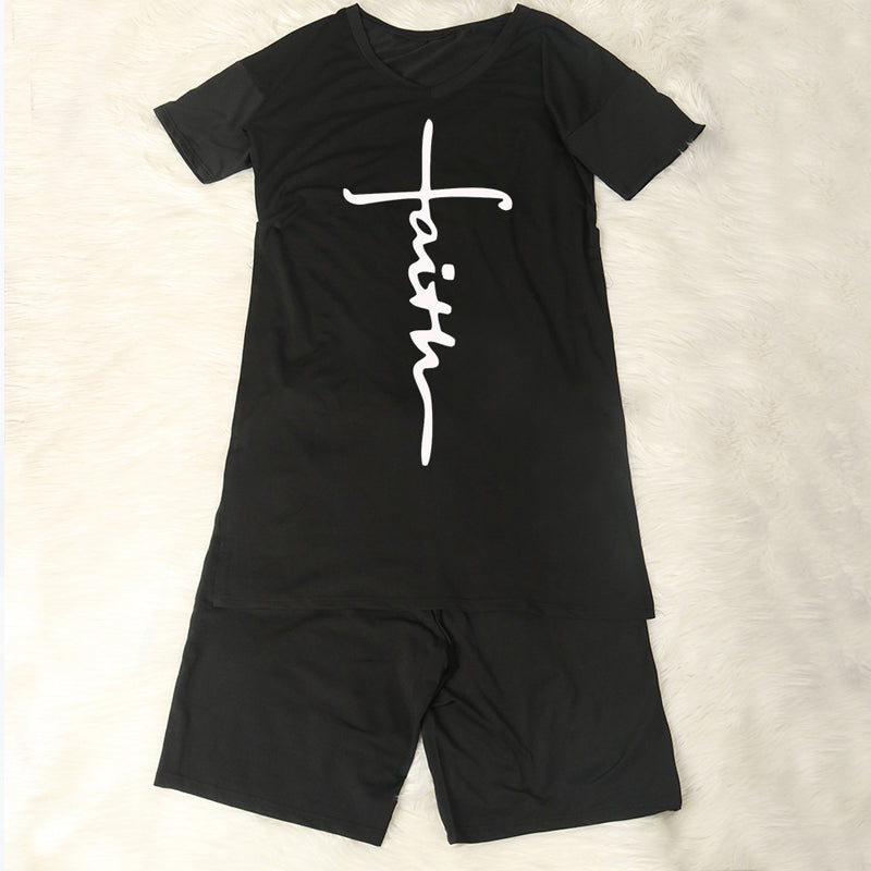 Printed t-shirt and shorts set