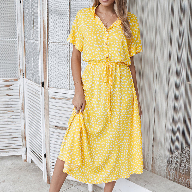 V-neck dress with dots - ideal for summer