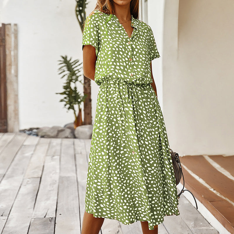 V-neck dress with dots - ideal for summer