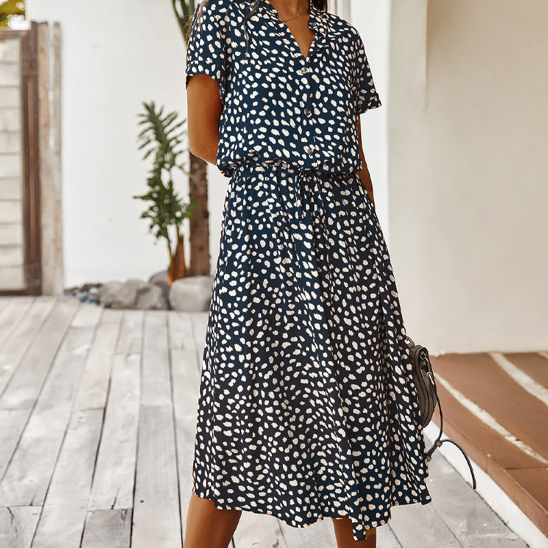 V-neck dress with dots - ideal for summer